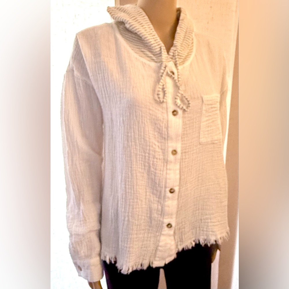 Hem and Thread long-sleeve hooded top texture muslin fabric w/distressed hemline